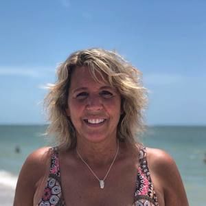 Meet your Posher, Denise